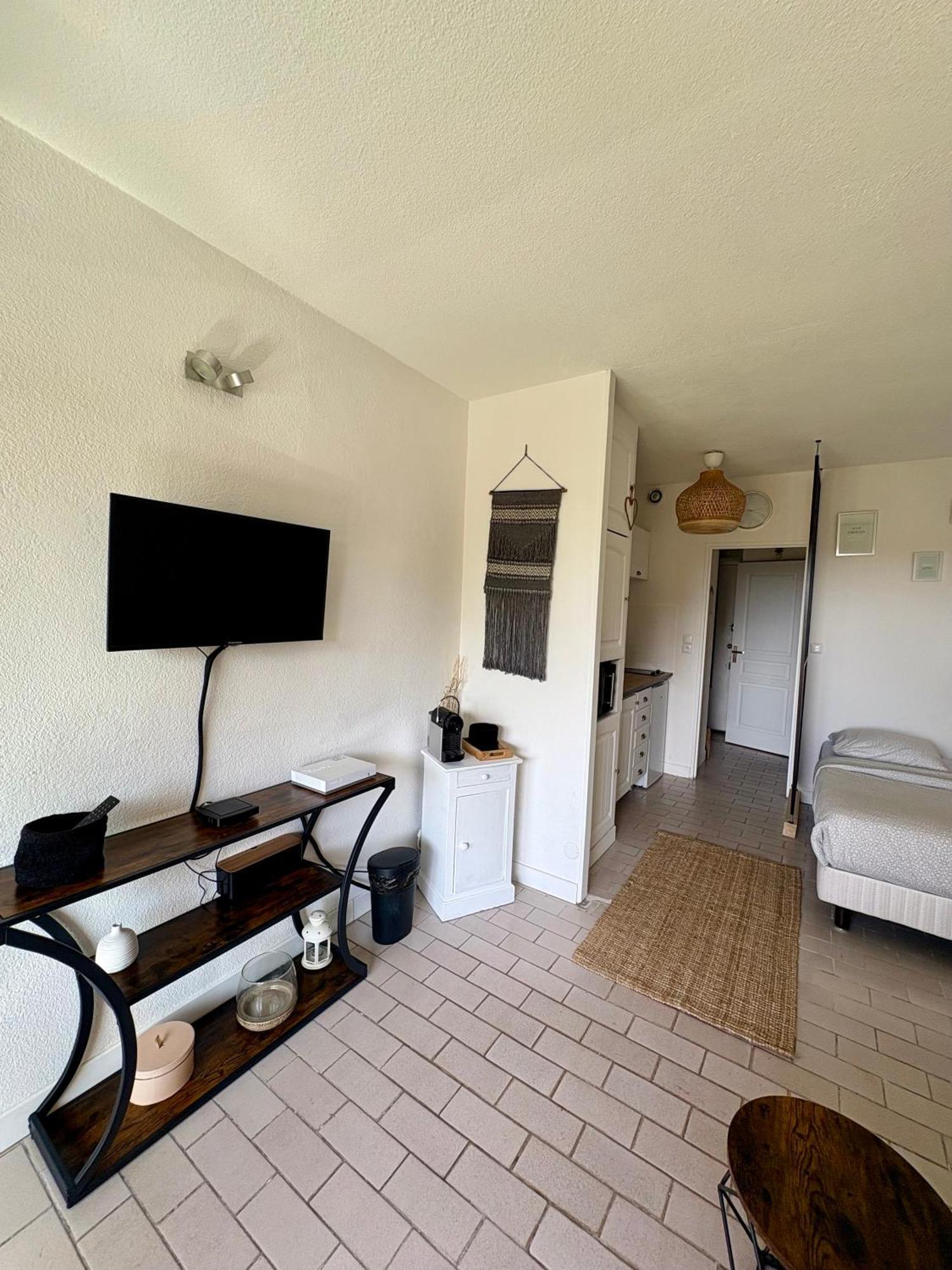 Apartment Sejour Au Port Hyères